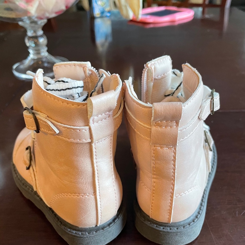 Pink boots - Picture 2 of 7